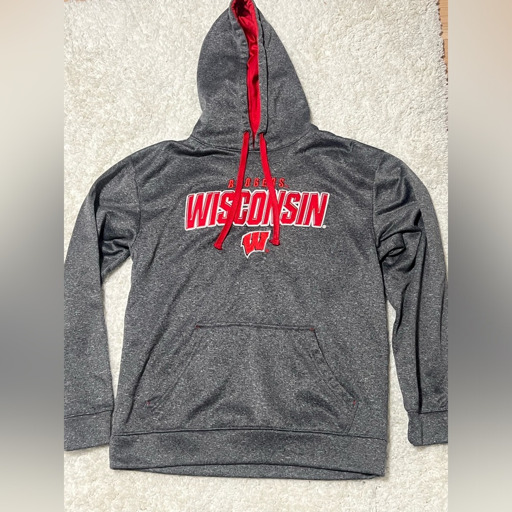 University of Wisconsin Badgers Sweatshirt Hoodie Medium Under Armour